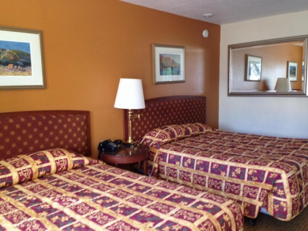Cameo Motel - Portland image 20